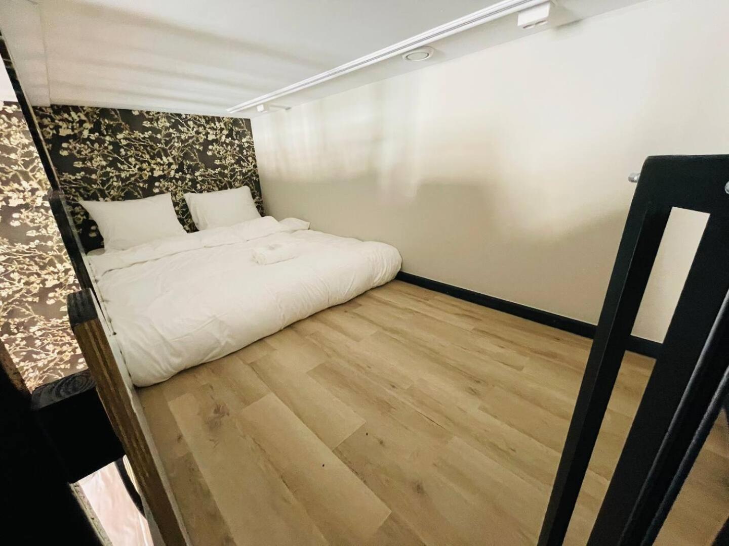 Child Favorite Coach House City Villa Tilburg Exteriör bild