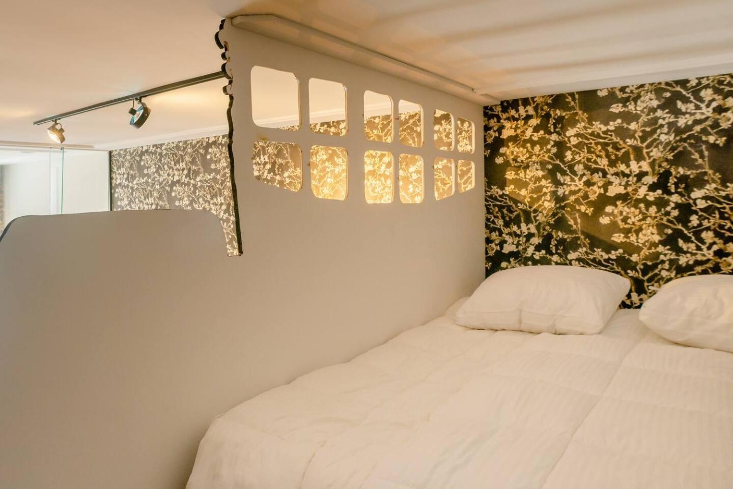 Child Favorite Coach House City Villa Tilburg Exteriör bild